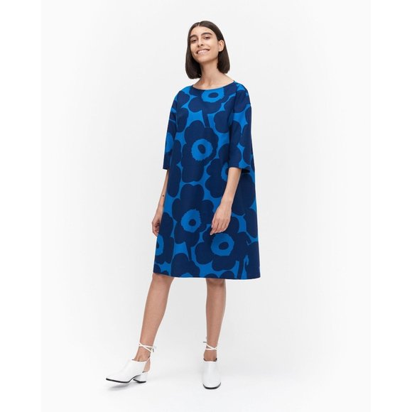 Marimekko Dresses & Skirts - NWT Marimekko Tarika Unikko Blue Floral Oversized Short Sleeve Tunic Dress